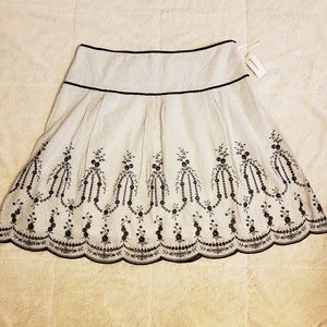 NWT | Dressbarn Swing Skirt